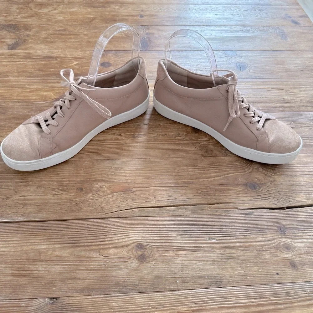 Vince Janna Lace-Up Leather Suede Lace Up Low Top‎ Sneakers Taupe Womens 7.5 EUC